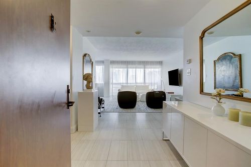 unit-1101-49 Briar Hollow Ln, Houston, TX, 77027-9351 | Card Image
