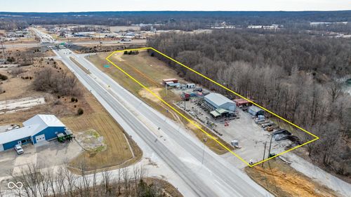 2000 N Main St, Cloverdale, IN, 46120-8654 | Card Image