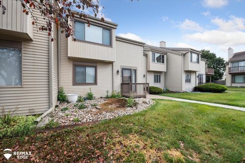 6318 Laurentian Ct, Flint, MI, 48532-2039 | Card Image