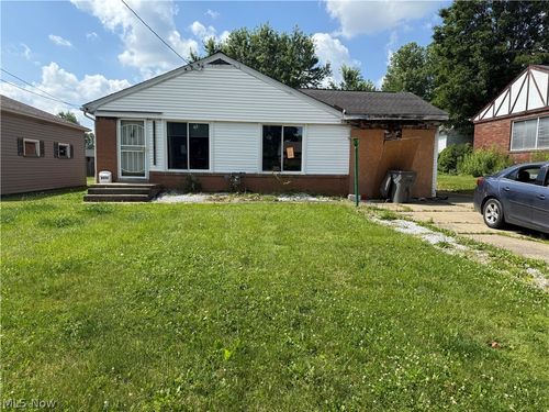 2573 San Pedro Dr, Youngstown, OH, 44511-2929 | Card Image