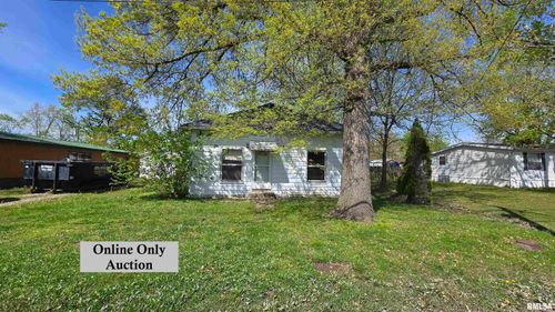 609 N Locust St, Sesser, IL, 62884-1318 | Card Image