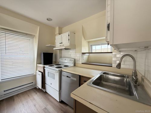 2-904 South St, Peekskill, NY, 10566-3496 | Card Image