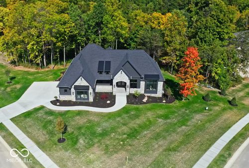 5564 Stonewood Ct, Bargersville, IN, 46106-9670 | Card Image