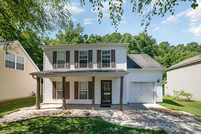 Greenway Vista Ln, Charlotte, NC 28216
