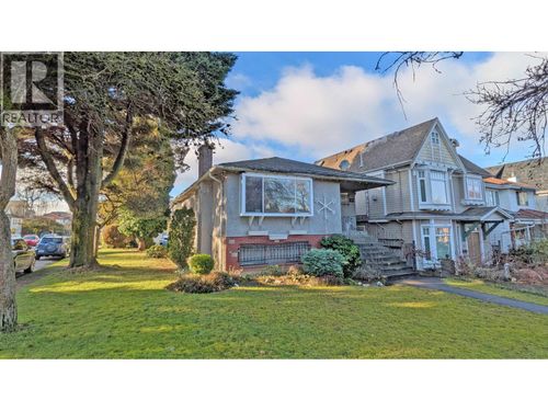 4793 Commercial St, Vancouver, BC, V5N4G8 | Card Image