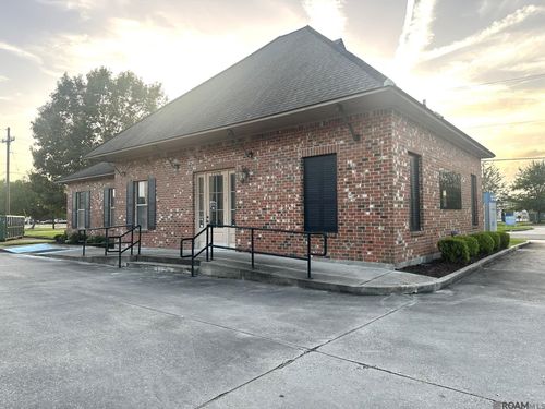 1-17579 Old Jefferson Hwy, Prairieville, LA, 70769-3930 | Card Image