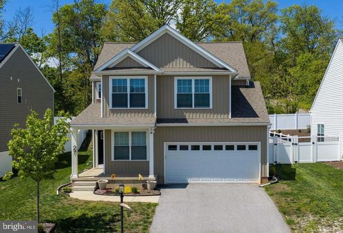 27 Eli Dr, YORK, PA, 17404-9417 | Card Image