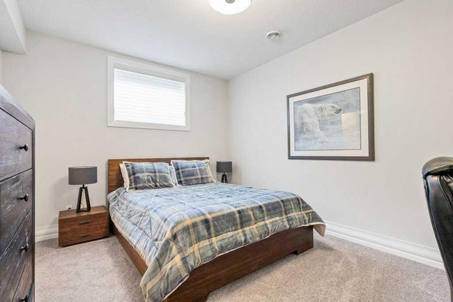 226 Artesia Gate, Home with 3 bedrooms, 4 bathrooms and 4 parking in Heritage Pointe AB | Image 34