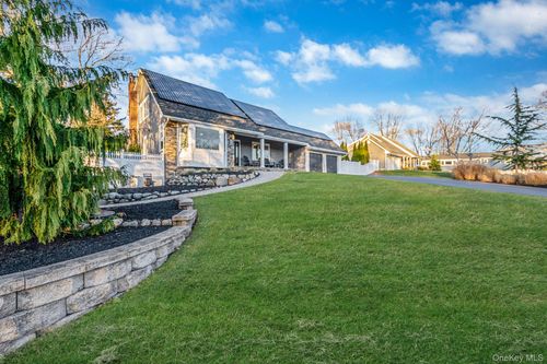 11 Chivalry Ln, Nesconset, NY, 11767-2034 | Card Image