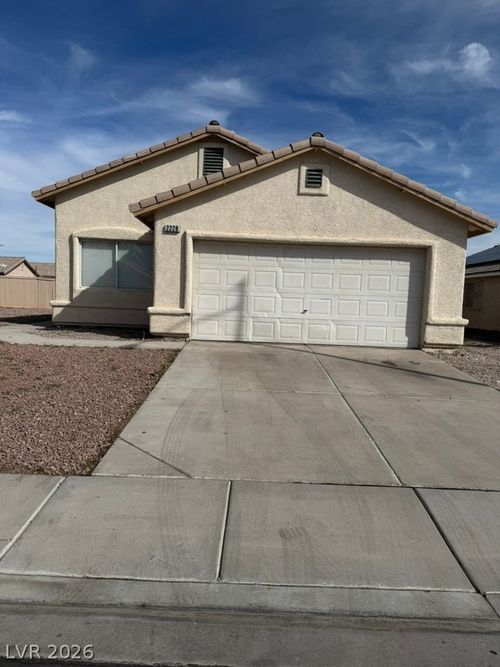 na-2228 Cambridge Elms St, North Las Vegas, NV, 89032-4875 | Card Image