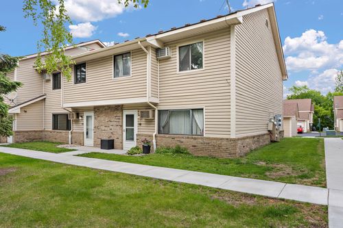 16 E 13th St, Waconia, MN, 55387-1875 | Card Image