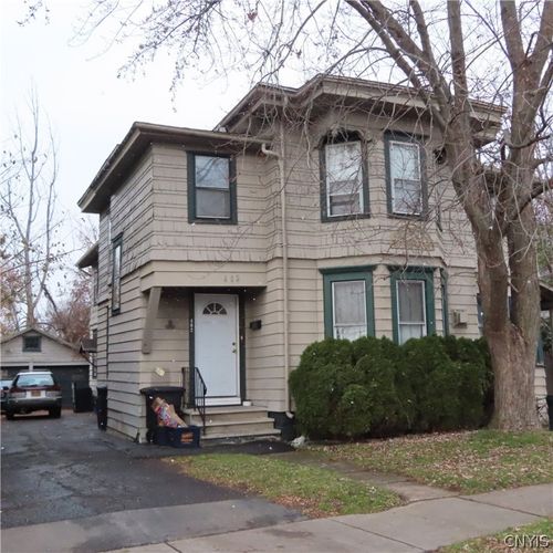 402 W Yates St, East Syracuse, NY, 13057-2140 | Card Image