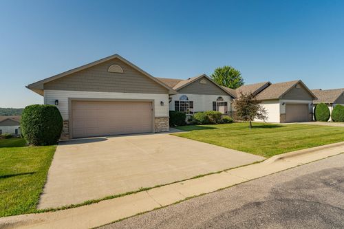 4540 Prairie View Pl Nw, Rochester, MN, 55901-4404 | Card Image