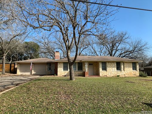 564 Laurel Ln, New Braunfels, TX, 78130-6150 | Card Image