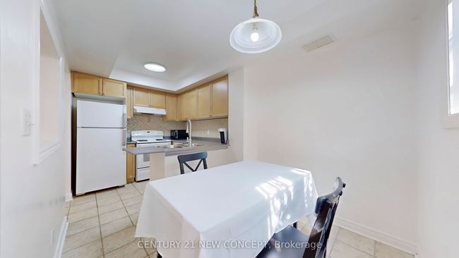 2 - 45 Cedarcroft Blvd, Condo with 3 bedrooms, 3 bathrooms and 1 parking in North York ON | Image 14