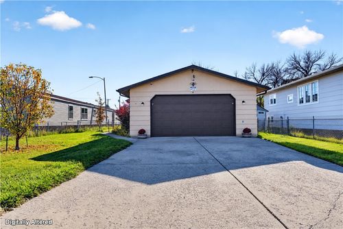 4 Macarthur Ave, Billings, MT, 59101-4617 | Card Image