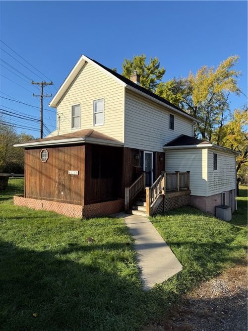 1180 Charles St, Monaca, PA, 15061-1621 | Card Image