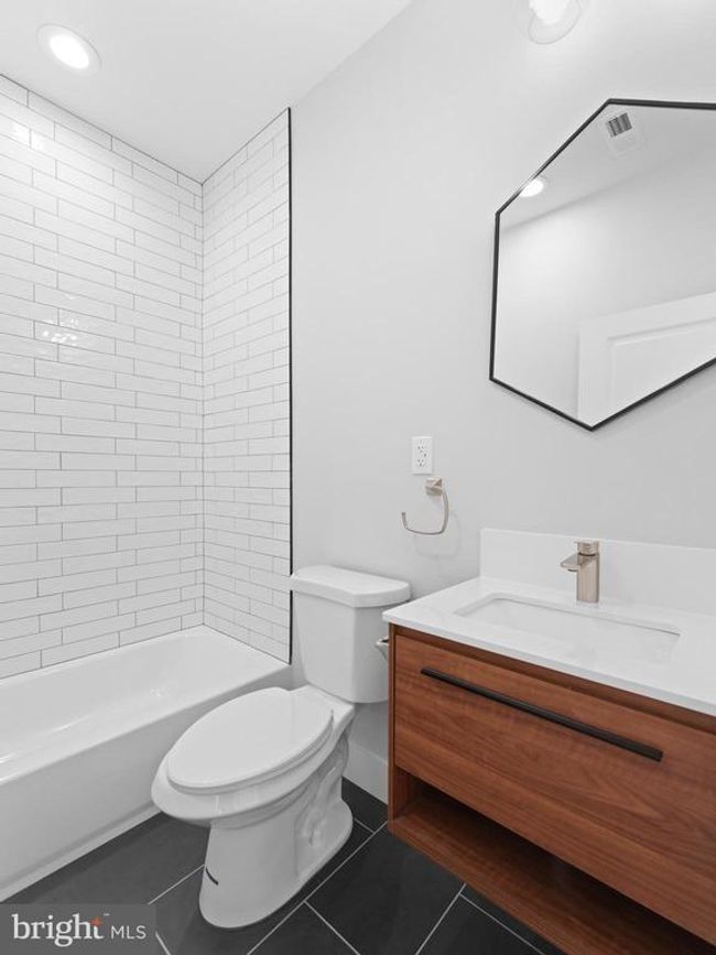 6442 Lansdowne Ave, Home with 2 bedrooms, 1 bathrooms and null parking in PHILADELPHIA PA | Image 32