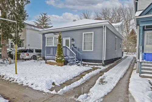 228 South St, London, ON, N6B1B4 | Card Image