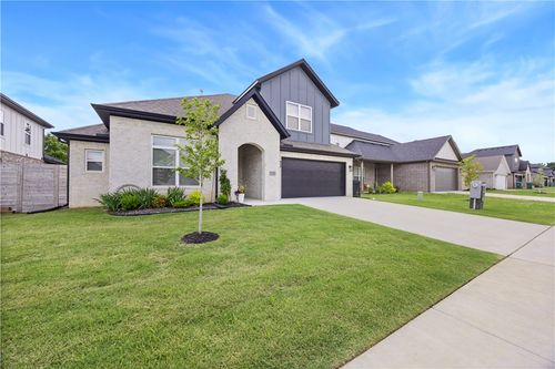 1110 Whistler St, Bentonville, AR, 72713-4150 | Card Image