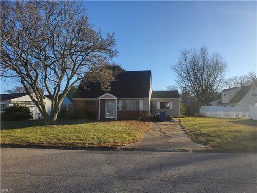 4917 Carnation Ave, Virginia Beach, VA, 23462-2005 | Card Image