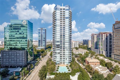 601-2900 Mckinnon St, Dallas, TX, 75201-1064 | Card Image