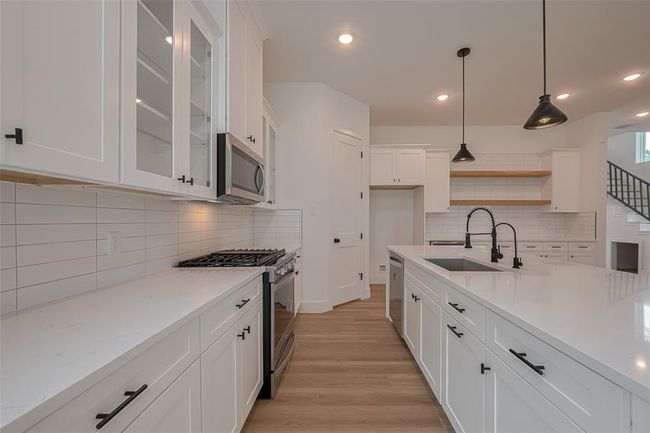 2532 Wall St, House other with 3 bedrooms, 3 bathrooms and 2 parking in Houston TX | Image 18
