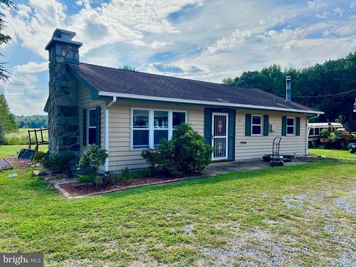 409 E Pittsfield St, PENNSVILLE, NJ, 08070-1925 | Card Image