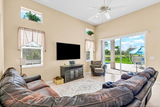 2712 Sw Bear Paw Trl, House other with 4 bedrooms, 3 bathrooms and 3 parking in Palm City FL | Image 19