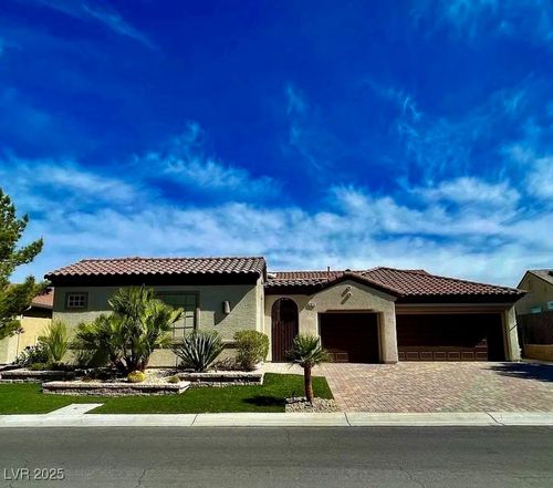 2874 Hartwick Pines Dr, Henderson, NV, 89052-6979 | Card Image