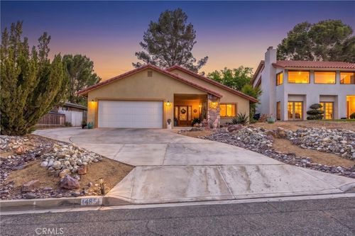14651 Greenbriar Dr, Helendale, CA, 92342-7783 | Card Image