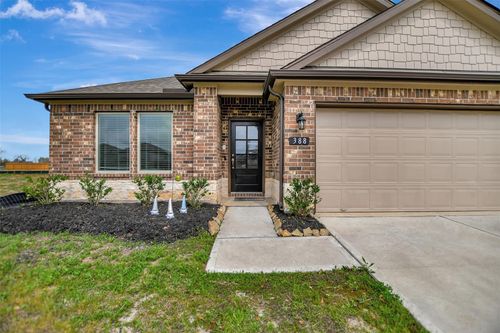 388 Kendall Crest Dr, Alvin, TX, 77511-5128 | Card Image