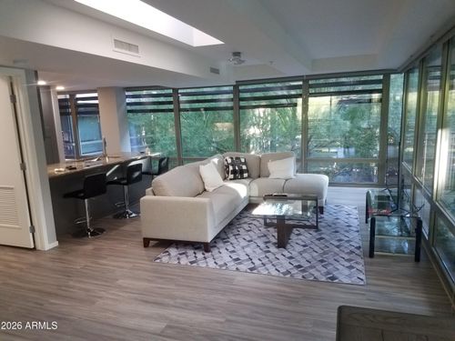 3012-7137 E Rancho Vista Dr, Scottsdale, AZ, 85251-1470 | Card Image