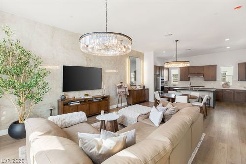 664 Fortis Creek St, Las Vegas, NV, 89138-6392 | Card Image