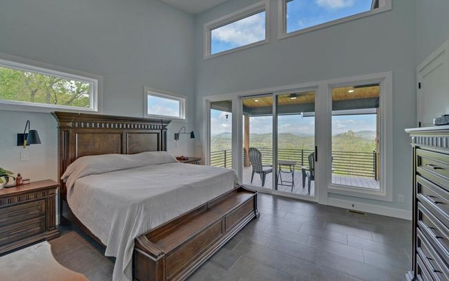 433 Hawkeye Trl, Home with 3 bedrooms, 3 bathrooms and null parking in Marble NC | Image 10