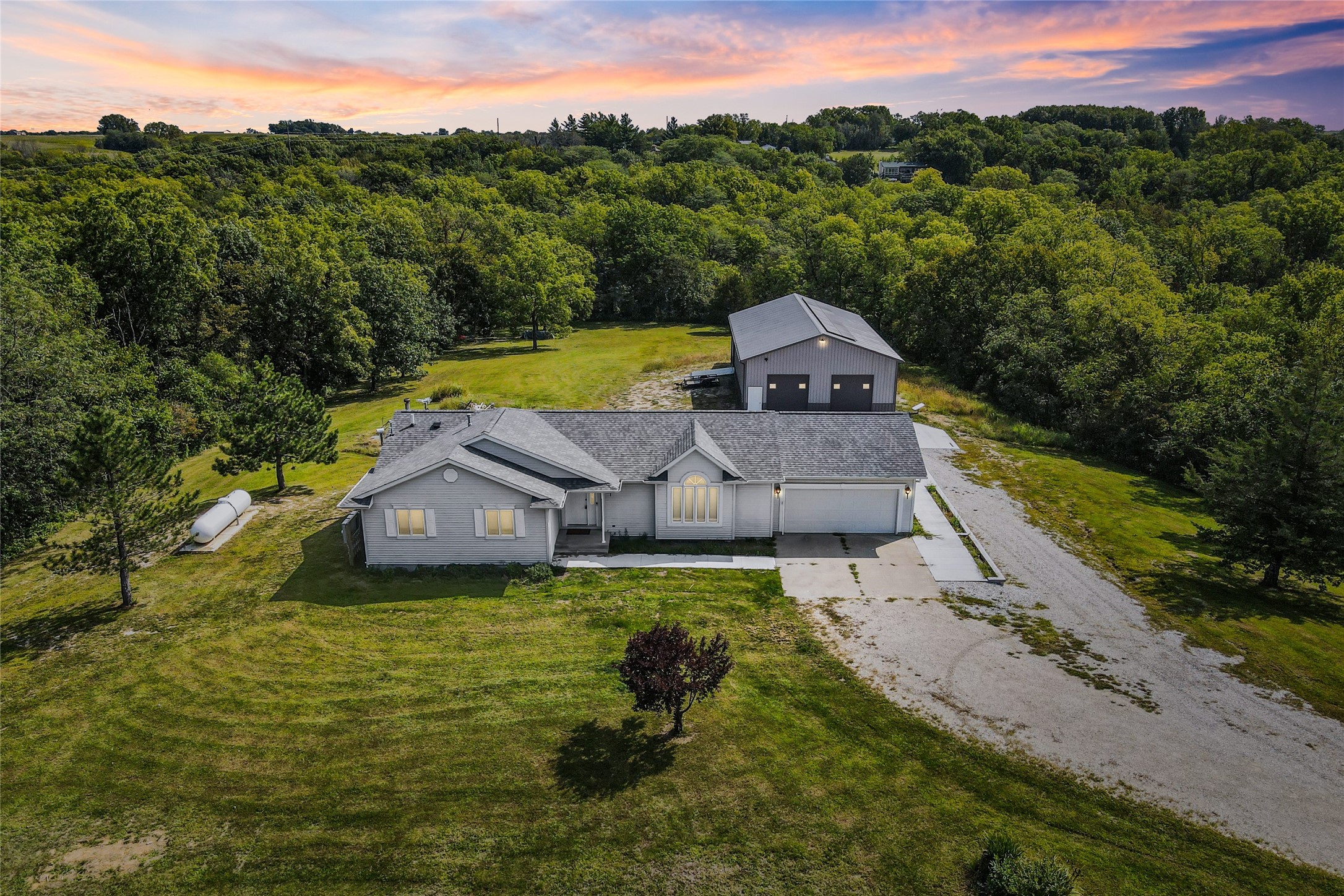 76th Ln, Indianola, IA 50125