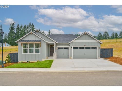 301 W 20th Way, La Center, WA, 98629-3250 | Card Image