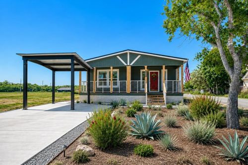 1200 E Green St, Llano, TX, 78643-2162 | Card Image