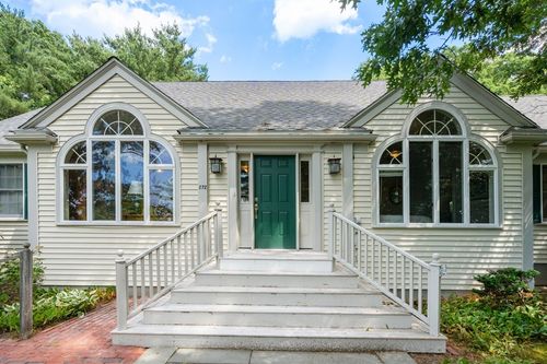 272 Winter St, Norwell, MA, 02061-1404 | Card Image