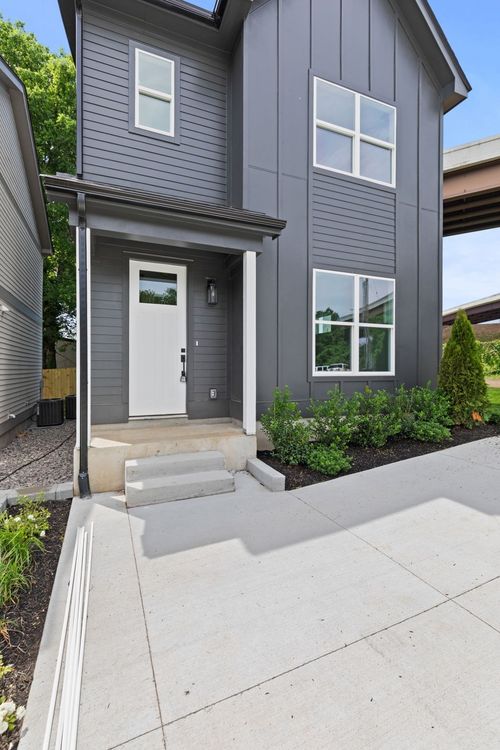 5511 Urbandale Ave, Nashville, TN, 37209-1960 | Card Image