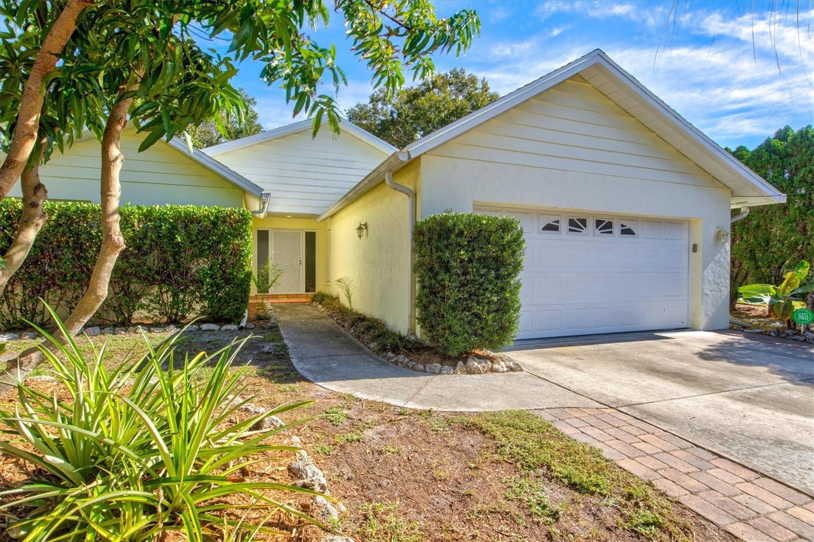 Guava Ct, Sarasota, FL 34234