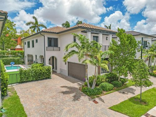 8109 Nw 48th Ter, Doral, FL, 33166-5688 | Card Image