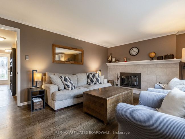 38 Nestow Dr, House attached with 3 bedrooms, 3 bathrooms and 2 parking in Nepean ON | Image 9