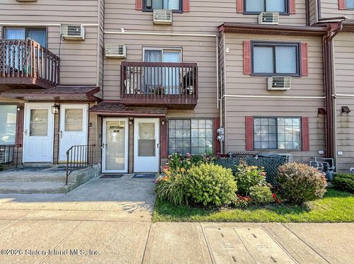 68 Daffodil Lane, Staten Island, NY, 10314 | Card Image