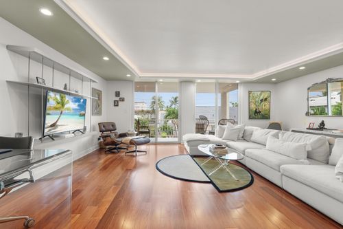 apt-3c-170 Chilean Ave, Palm Beach, FL, 33480-4402 | Card Image
