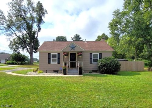 23 Hillside Ave, Flanders, NJ, 07836-9061 | Card Image