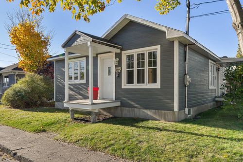 2000 110e Av, Shawinigan, QC, G9P1Y3 | Card Image