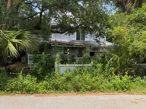 58 Hankins Rd, Freeport, FL, 32439-4877 | Card Image