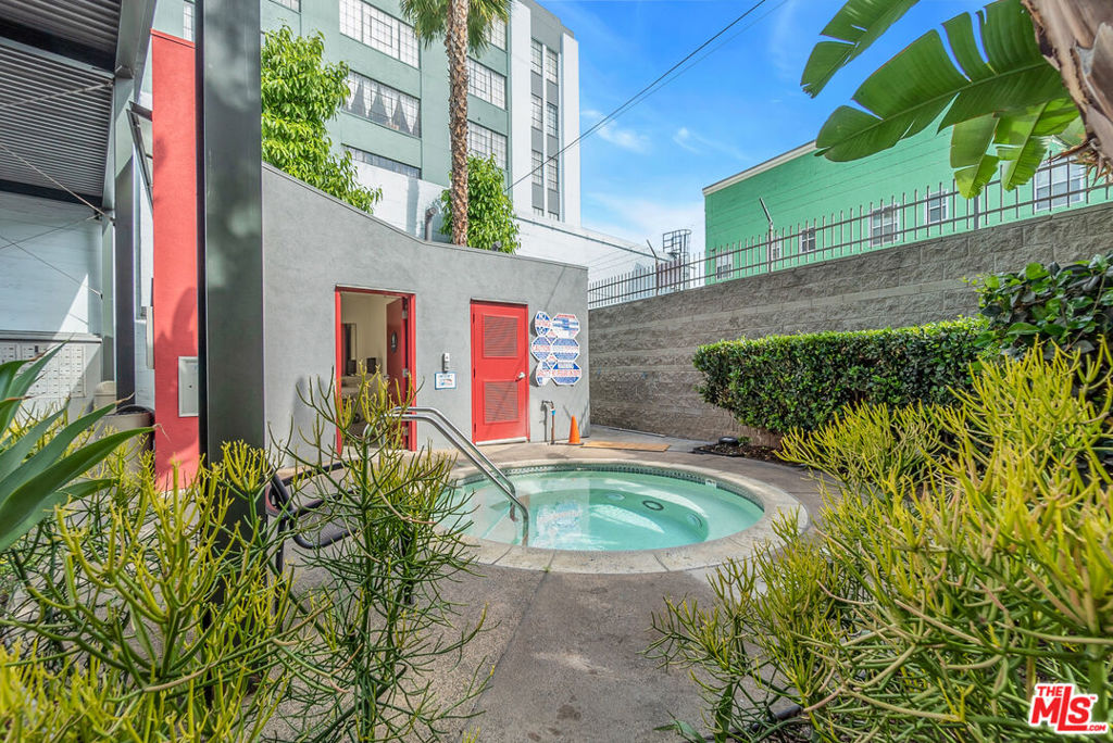 Residential in Los Angeles
