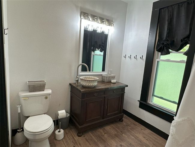 Primary Bathroom | Image 9